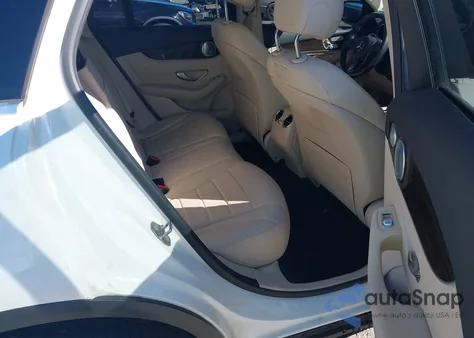 2019 Mercedes-Benz Glc 300 4Matic from USA, damaged, VIN WDC0G4KB2KV147731